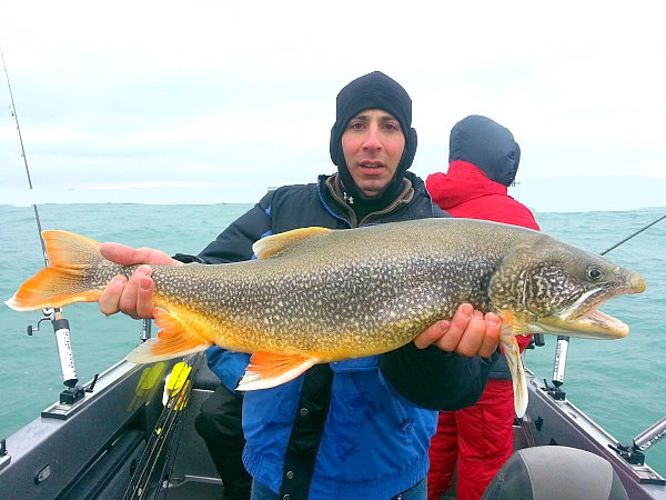 Charter Fishing Chicago Illinois and Hammond Indiana with Captain Ralph  Steiger Fishing Guide Service for salmon, trout, smallmouth bass and perch  in Illinois and Indiana waters of Lake Michigan.. - Lake Michigan